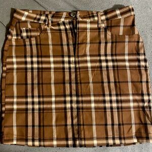 Women’s Brown Plaid Mini Skirt